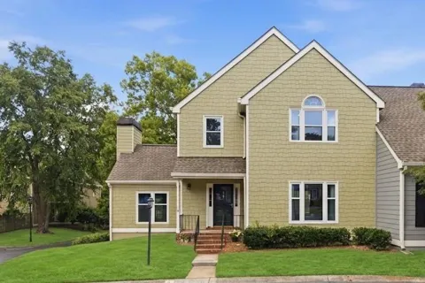 8 Vernon Glen Court