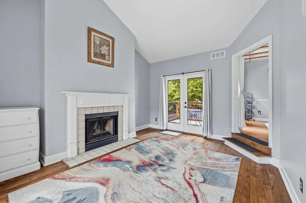 8 Vernon Glen Court Sandy Springs, GA 30338