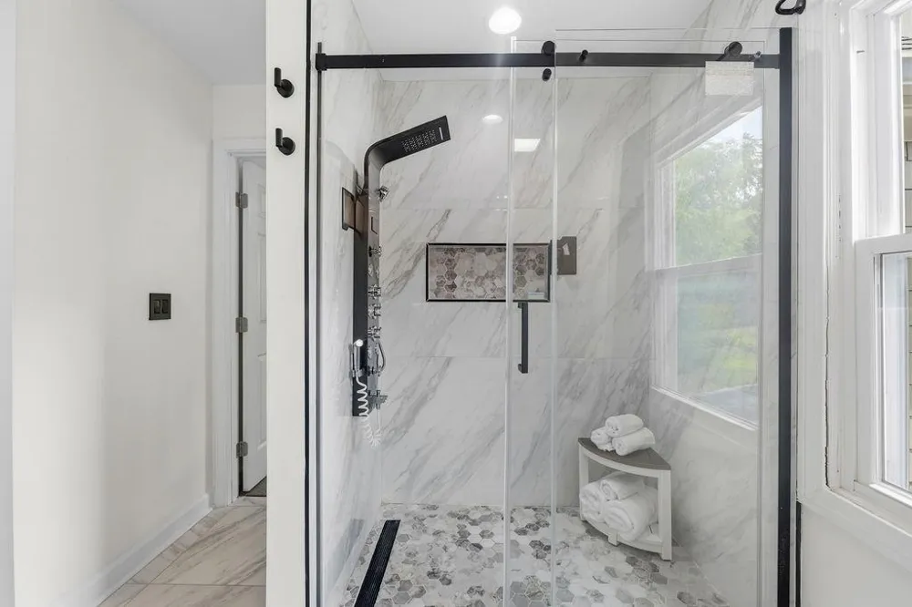 8 Vernon Glen Court Sandy Springs, GA 30338