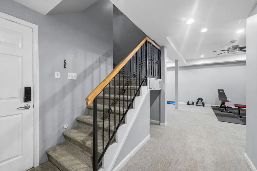 8 Vernon Glen Court Sandy Springs, GA 30338