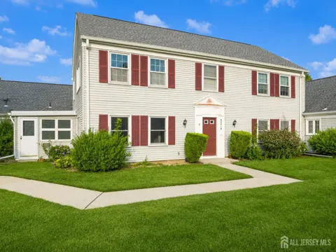 461-B Revere Way
