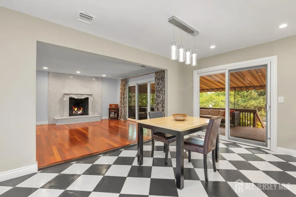 403 New Dover Road Colonia, NJ 07067
