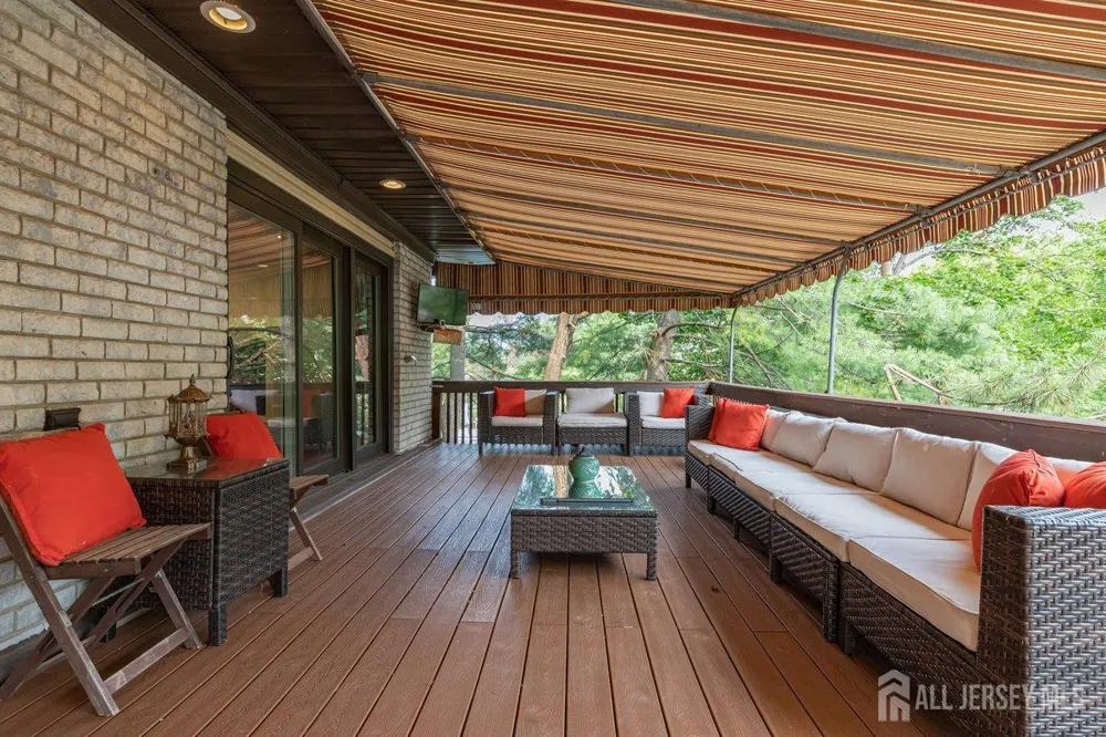 403 New Dover Road Colonia, NJ 07067