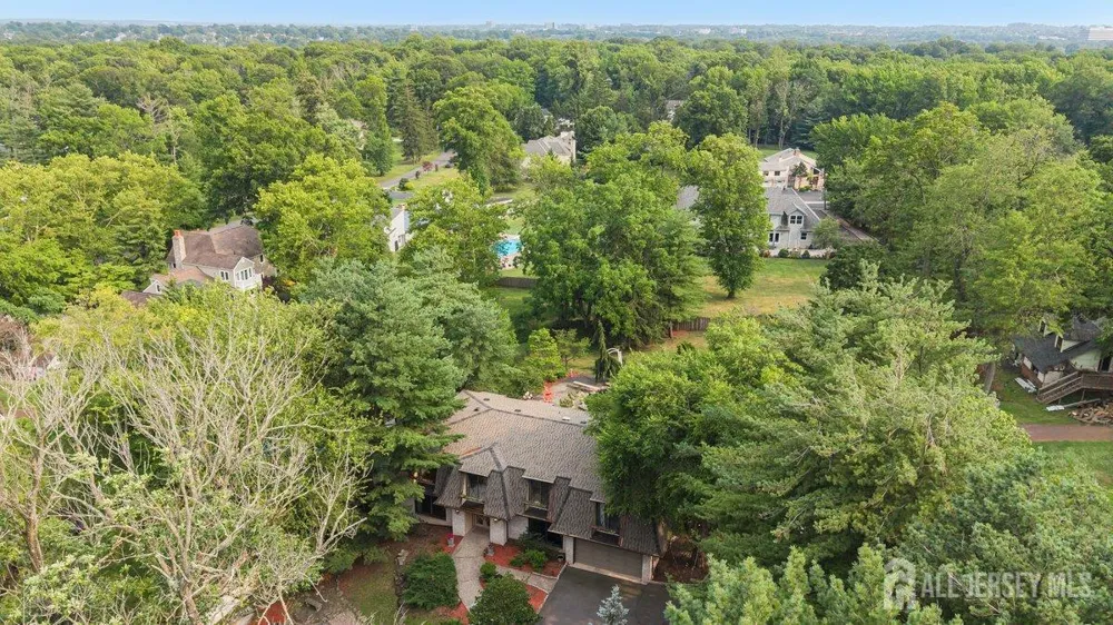 403 New Dover Road Colonia, NJ 07067