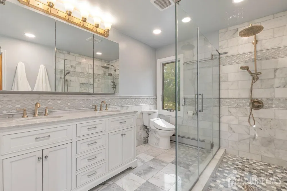 403 New Dover Road Colonia, NJ 07067