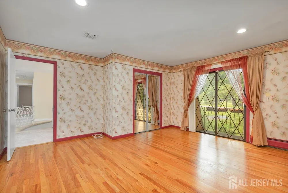 403 New Dover Road Colonia, NJ 07067