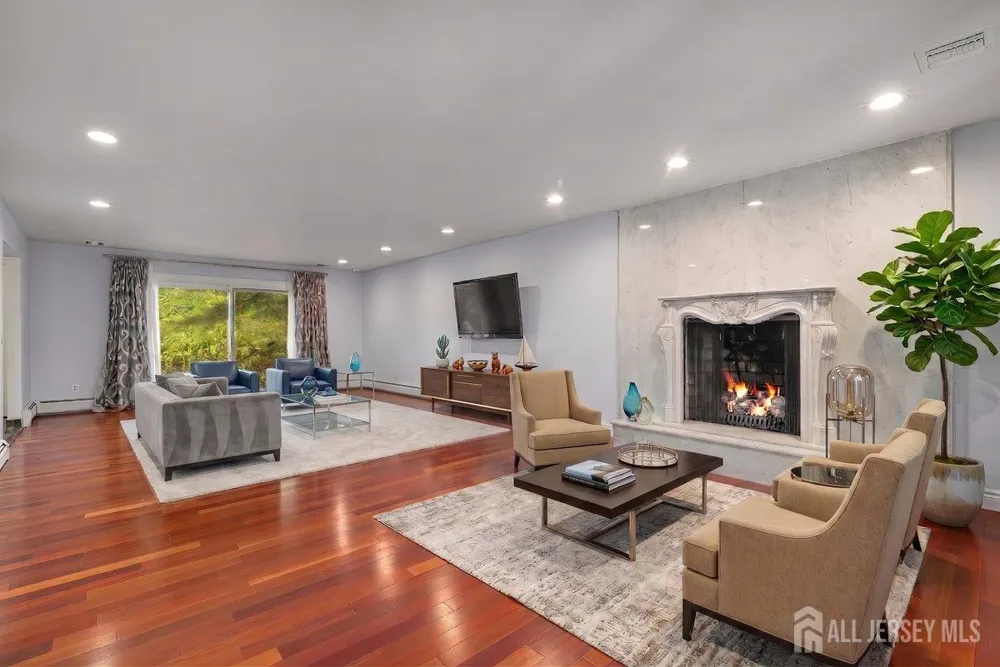 403 New Dover Road Colonia, NJ 07067
