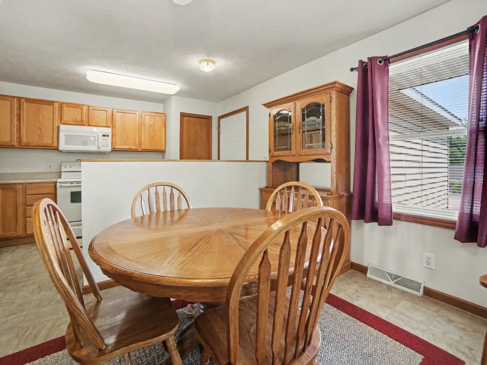 218 Devonwood Drive Shelby, MI 49455