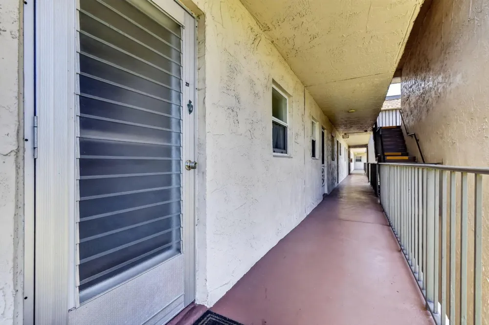 709 Lori Drive #211 Palm Springs, FL 33461