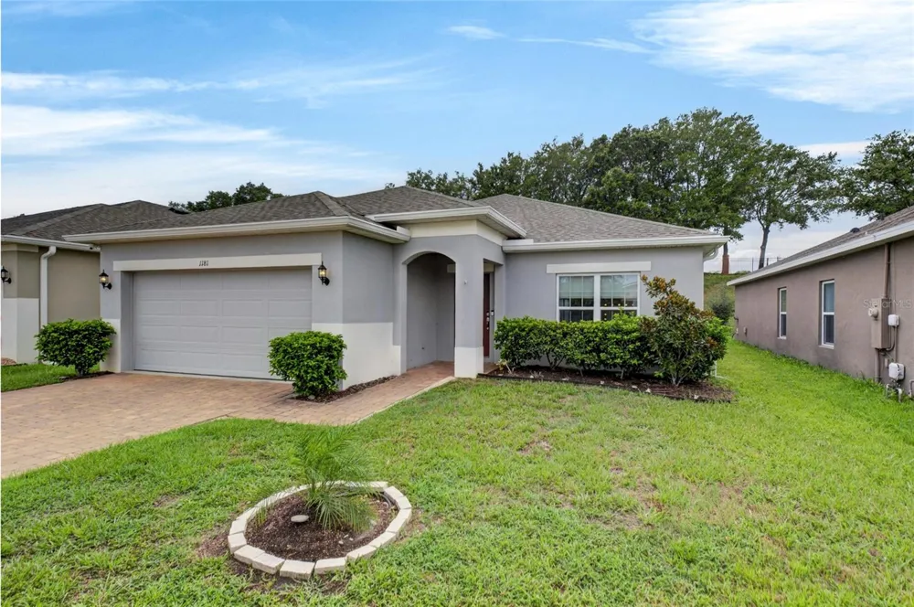 1181 STRATTON AVENUE Groveland, FL 34736