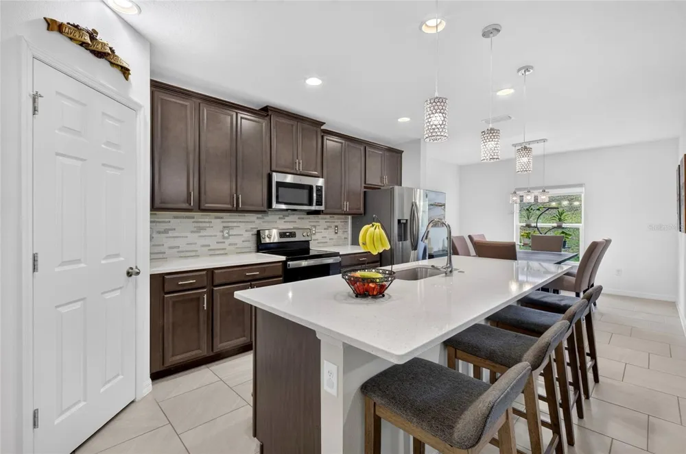 1181 STRATTON AVENUE Groveland, FL 34736