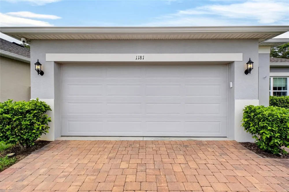 1181 STRATTON AVENUE Groveland, FL 34736