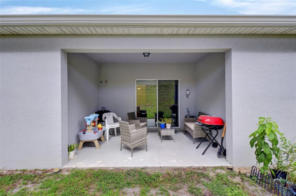 1181 STRATTON AVENUE Groveland, FL 34736