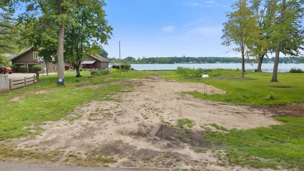 20306 Hillandale Road White Pigeon, MI 49099