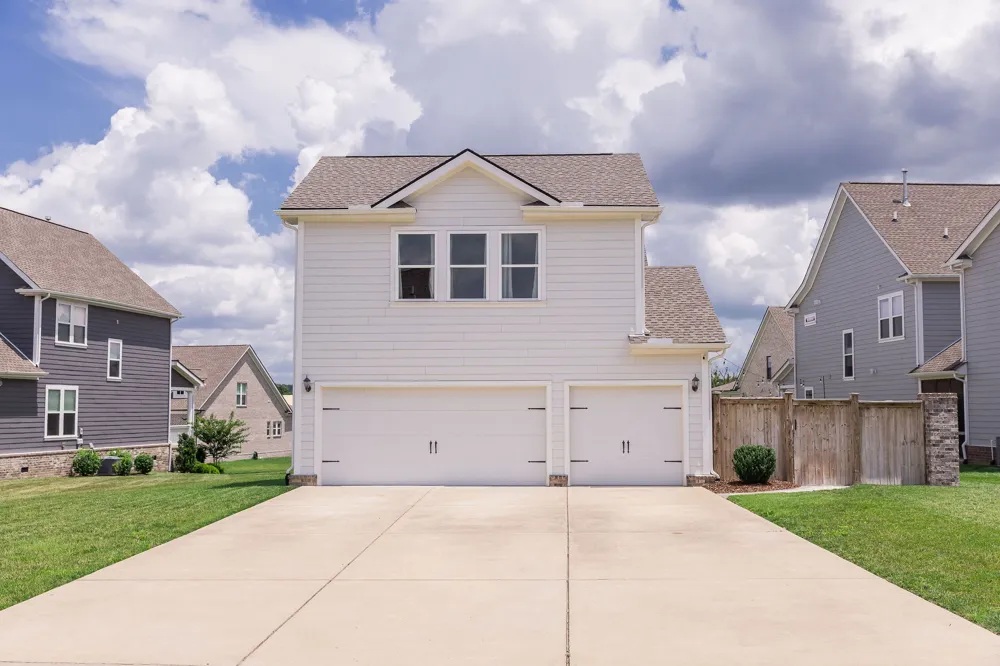 3453 Milford Dr Thompsons Station, TN 37179