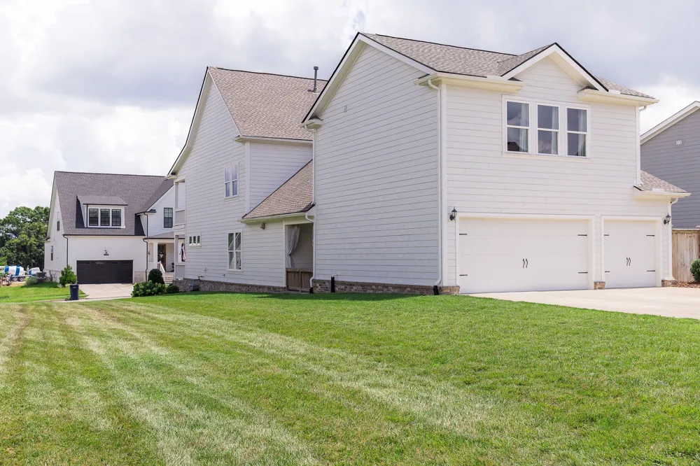 3453 Milford Dr Thompsons Station, TN 37179