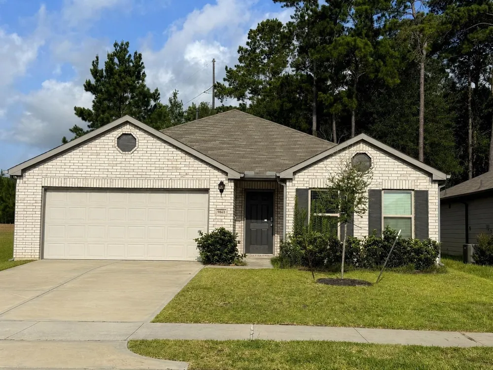 9861 Spring Creek Road Cleveland, TX 77327