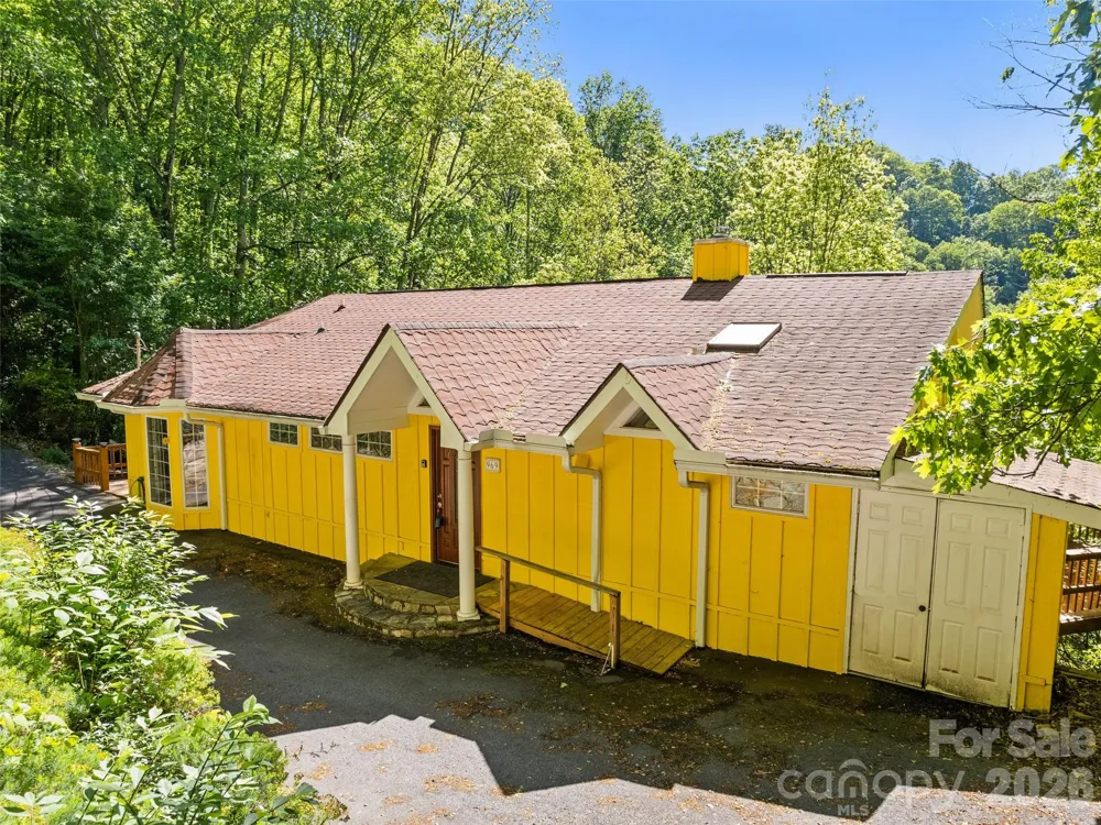 969 Mountain View Drive Maggie Valley, NC 28751