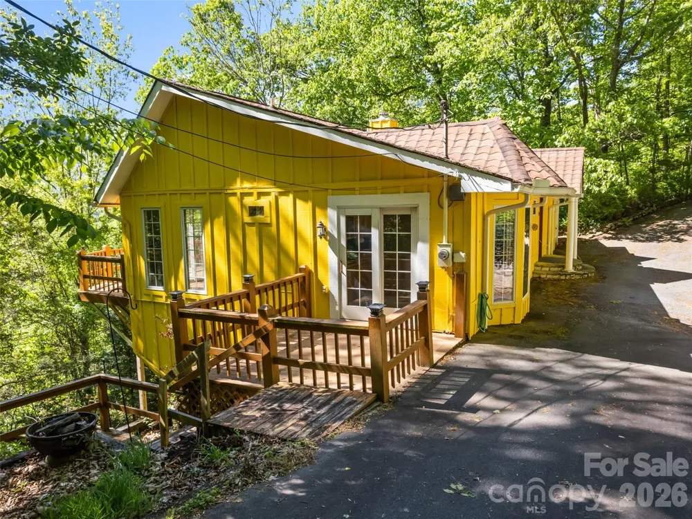 969 Mountain View Drive Maggie Valley, NC 28751