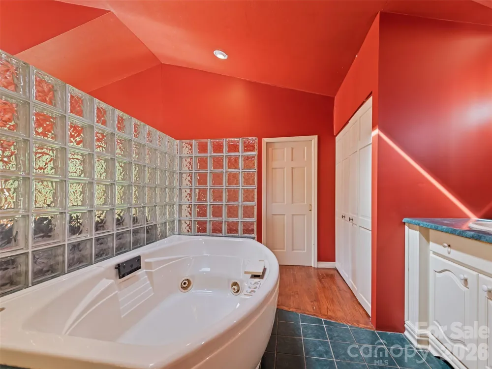 969 Mountain View Drive Maggie Valley, NC 28751