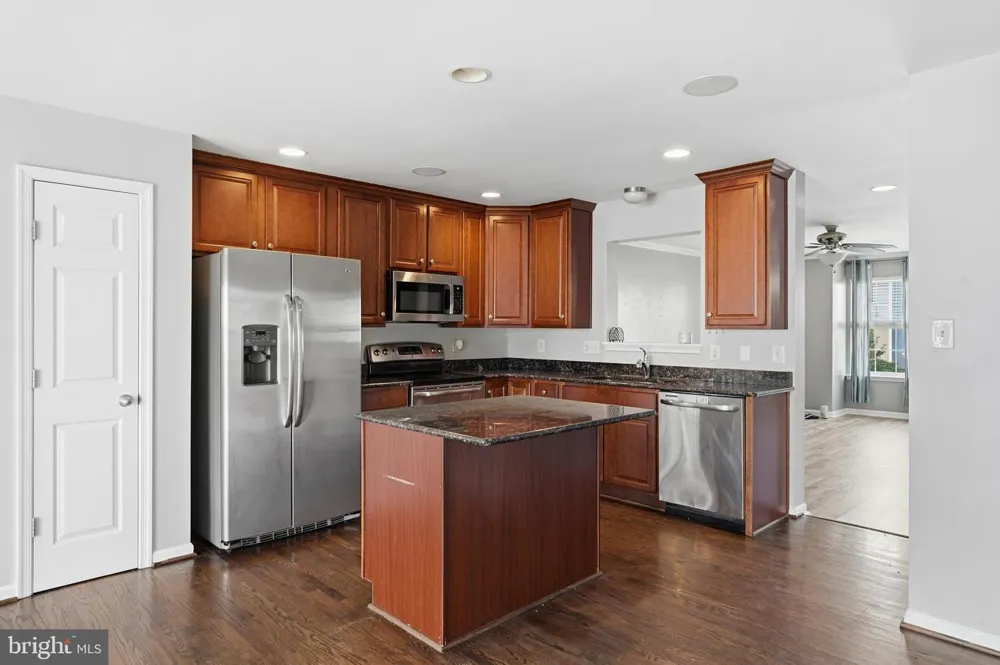 11 WAYSIDE COURT Falling Waters, WV 25419