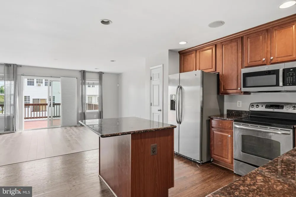 11 WAYSIDE COURT Falling Waters, WV 25419