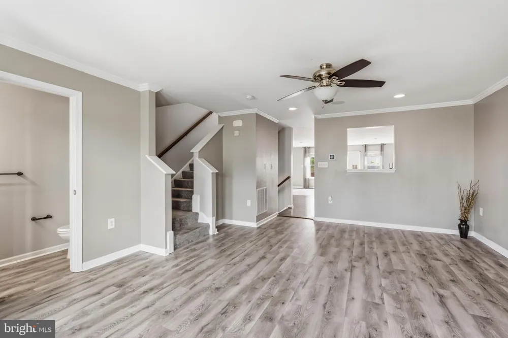 11 WAYSIDE COURT Falling Waters, WV 25419