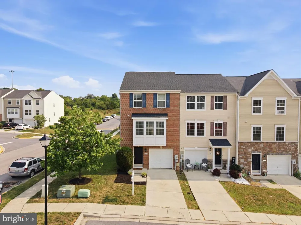 11 WAYSIDE COURT Falling Waters, WV 25419