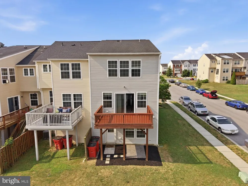 11 WAYSIDE COURT Falling Waters, WV 25419