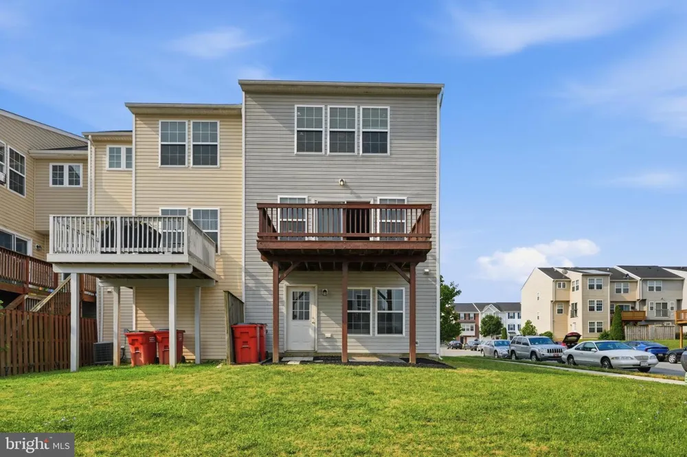 11 WAYSIDE COURT Falling Waters, WV 25419