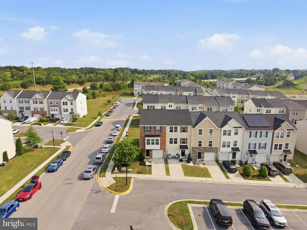 11 WAYSIDE COURT Falling Waters, WV 25419