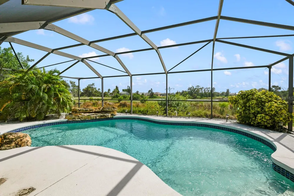 744 FLAMINGO DRIVE Apollo Beach, FL 33572