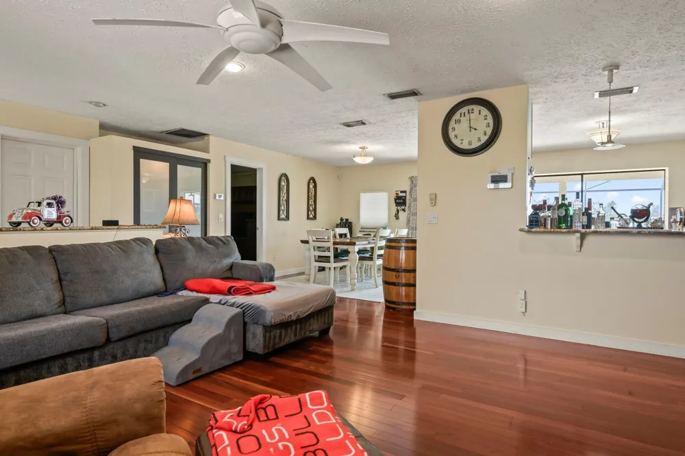 744 FLAMINGO DRIVE Apollo Beach, FL 33572