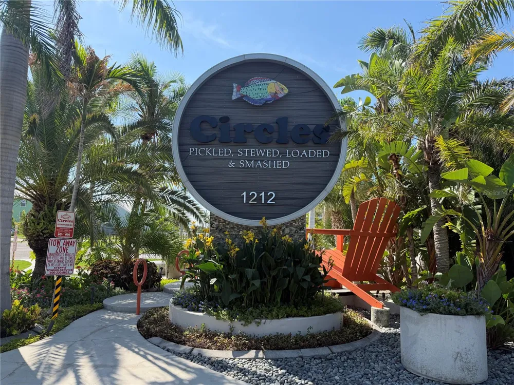 744 FLAMINGO DRIVE Apollo Beach, FL 33572