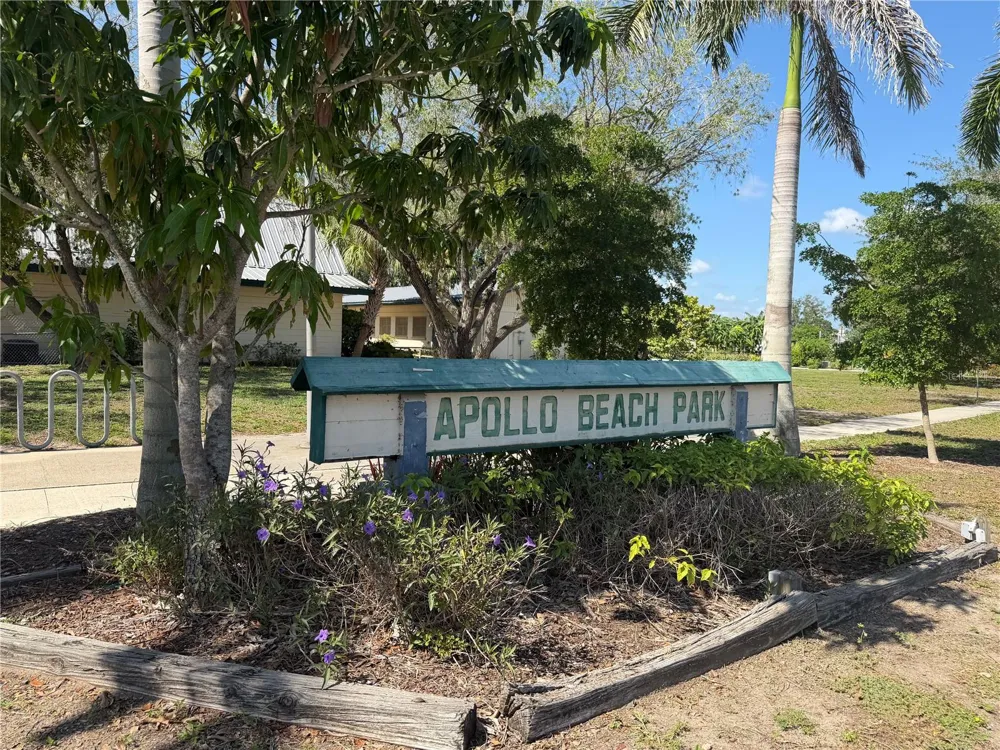 744 FLAMINGO DRIVE Apollo Beach, FL 33572
