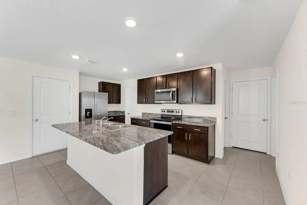 12153 DOWNY BIRCH DRIVE Riverview, FL 33569