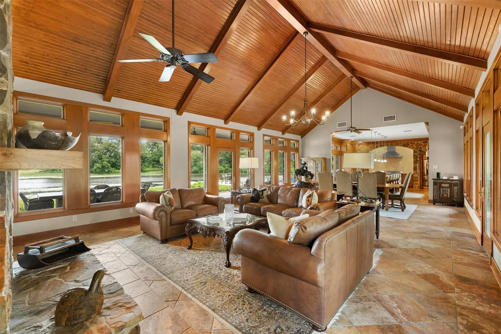 8502 Stansberry Road Simonton, TX 77476