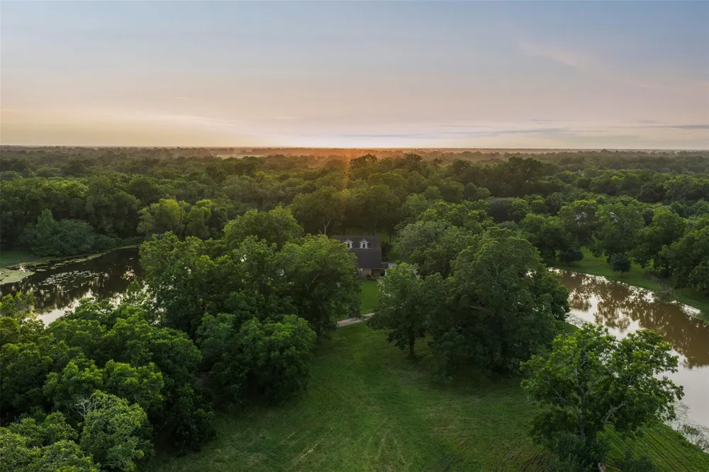 8502 Stansberry Road Simonton, TX 77476