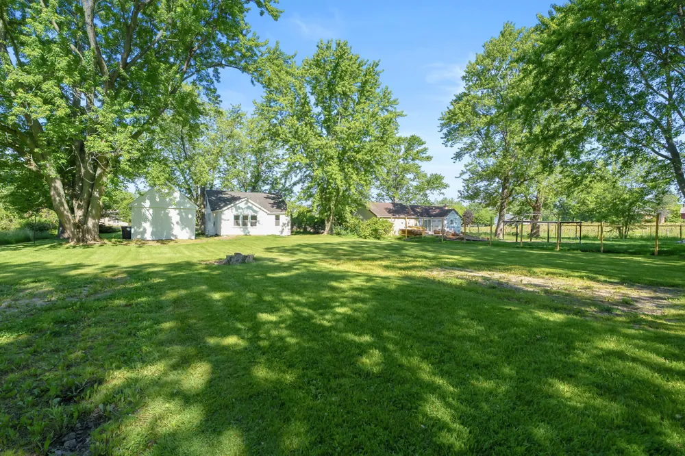 10561 Baldwin Road Bridgman, MI 49106