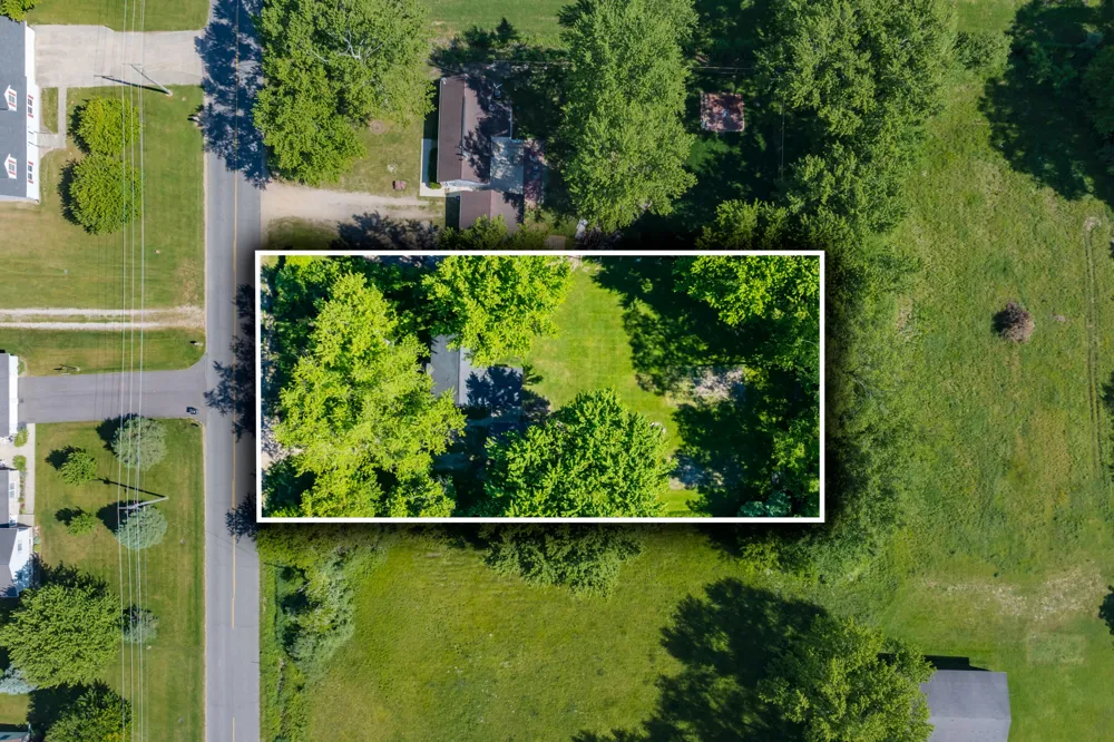 10561 Baldwin Road Bridgman, MI 49106