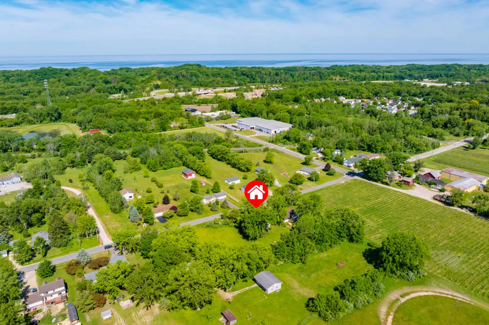 10561 Baldwin Road Bridgman, MI 49106