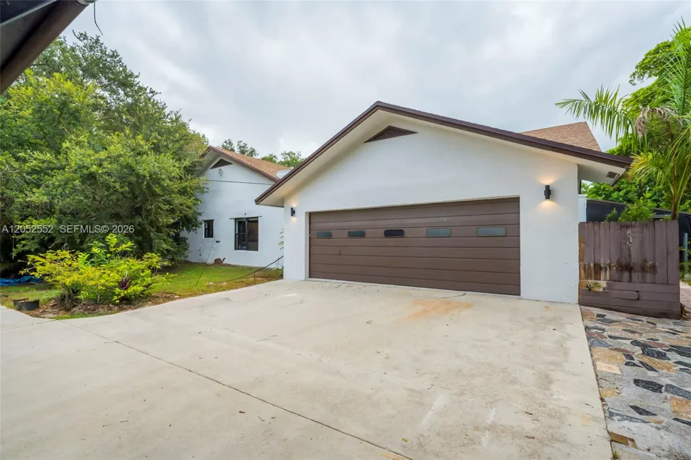 18180 SW 66th St Southwest Ranches, FL 33331