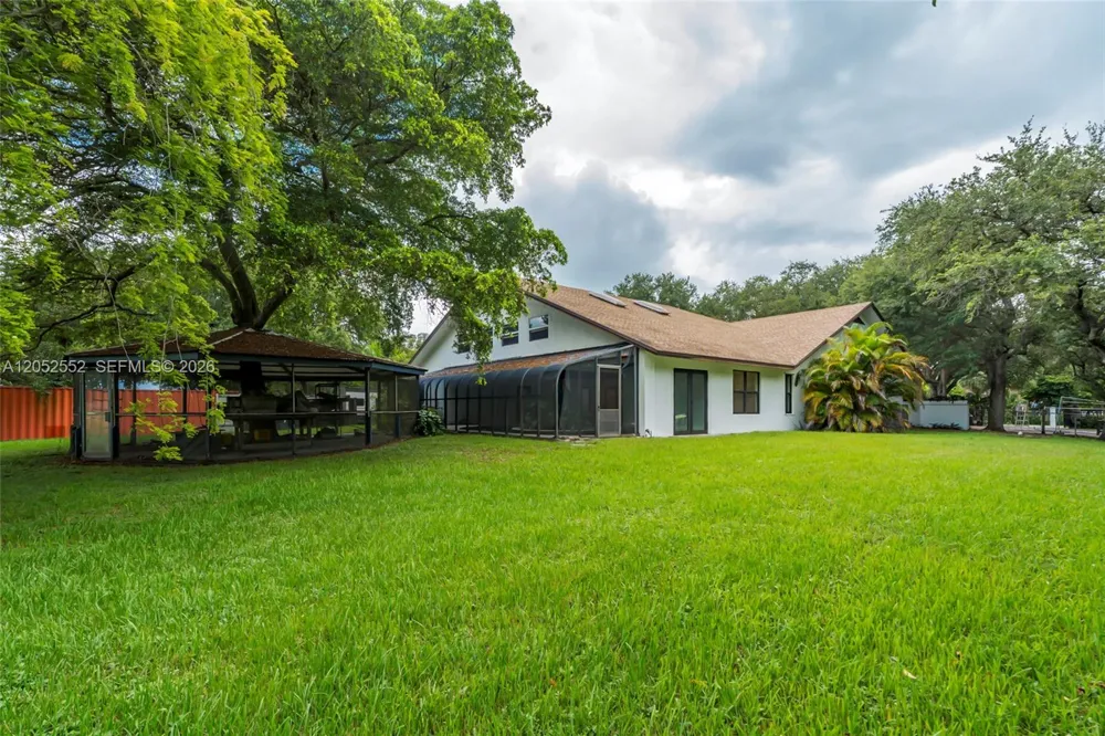 18180 SW 66th St Southwest Ranches, FL 33331