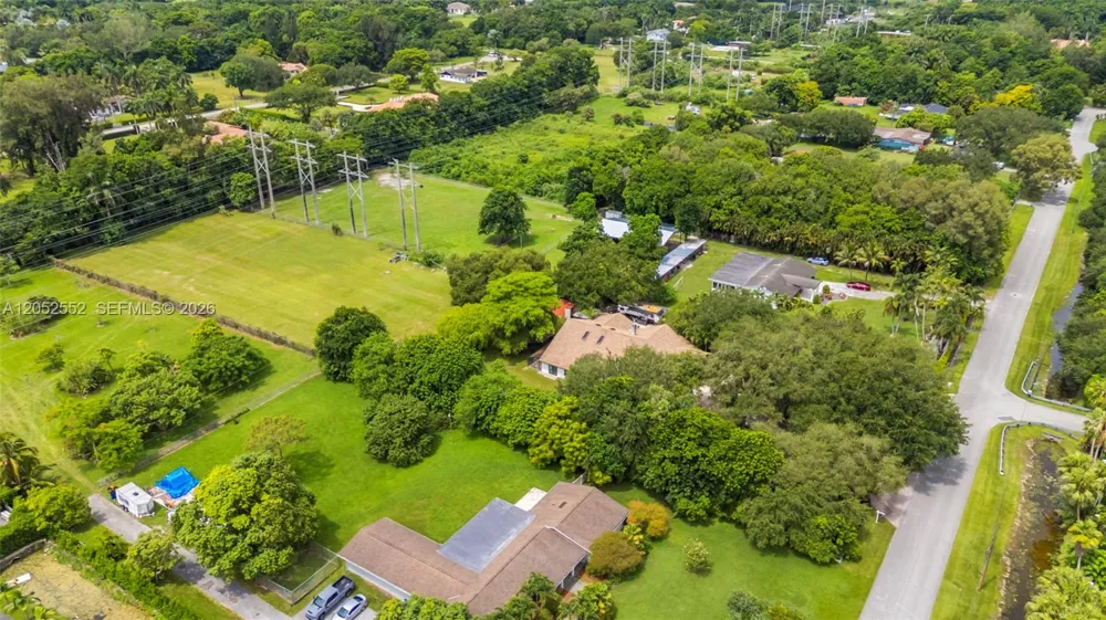 18180 SW 66th St Southwest Ranches, FL 33331