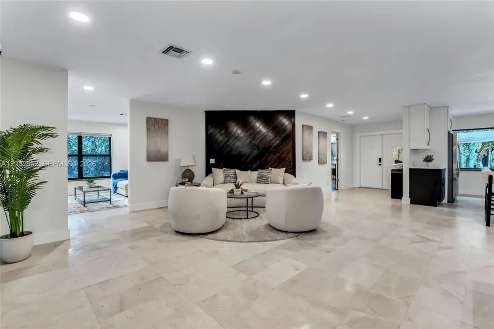 18180 SW 66th St Southwest Ranches, FL 33331