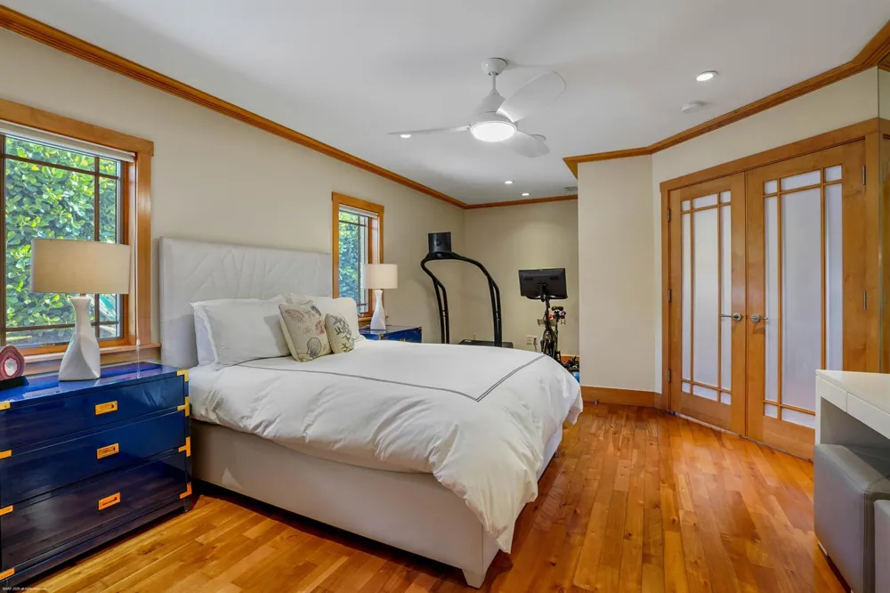 90 Lighthouse Drive Jupiter Inlet Colony, FL 33469
