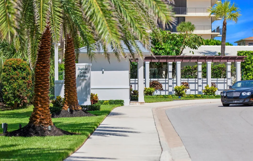 90 Lighthouse Drive Jupiter Inlet Colony, FL 33469