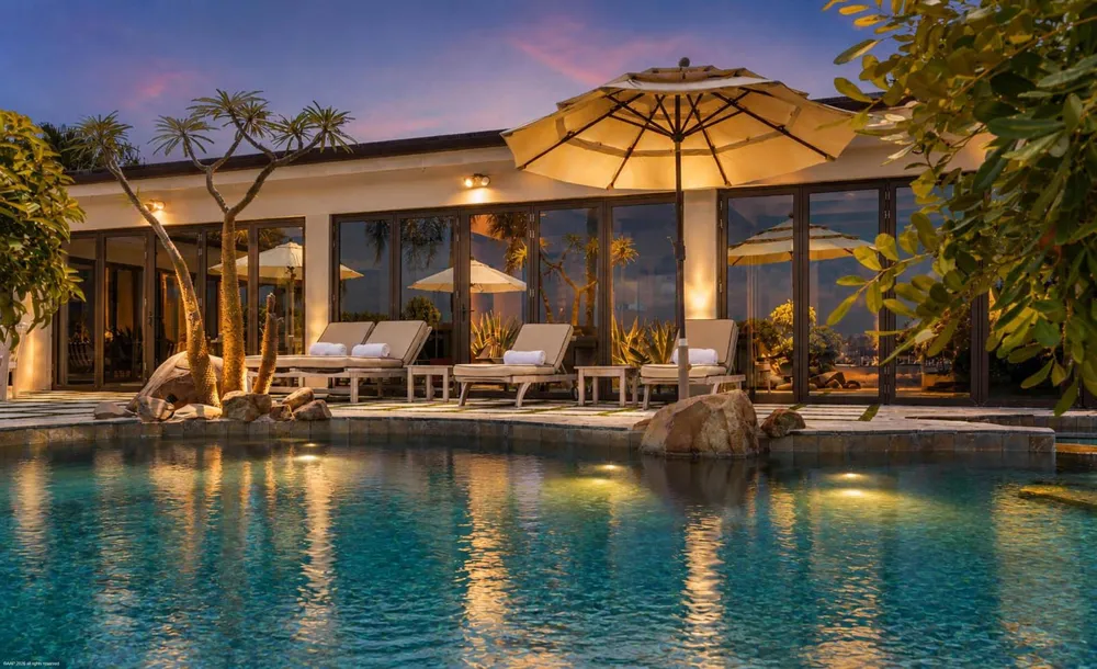 90 Lighthouse Drive Jupiter Inlet Colony, FL 33469