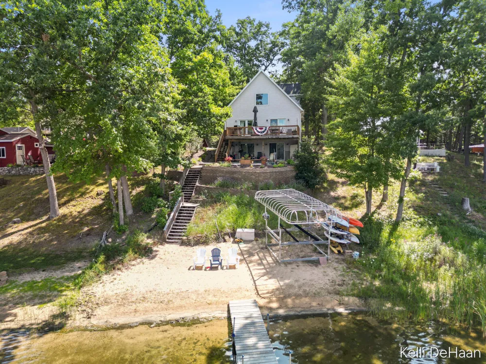 12045 Lake Avenue Bitely, MI 49309
