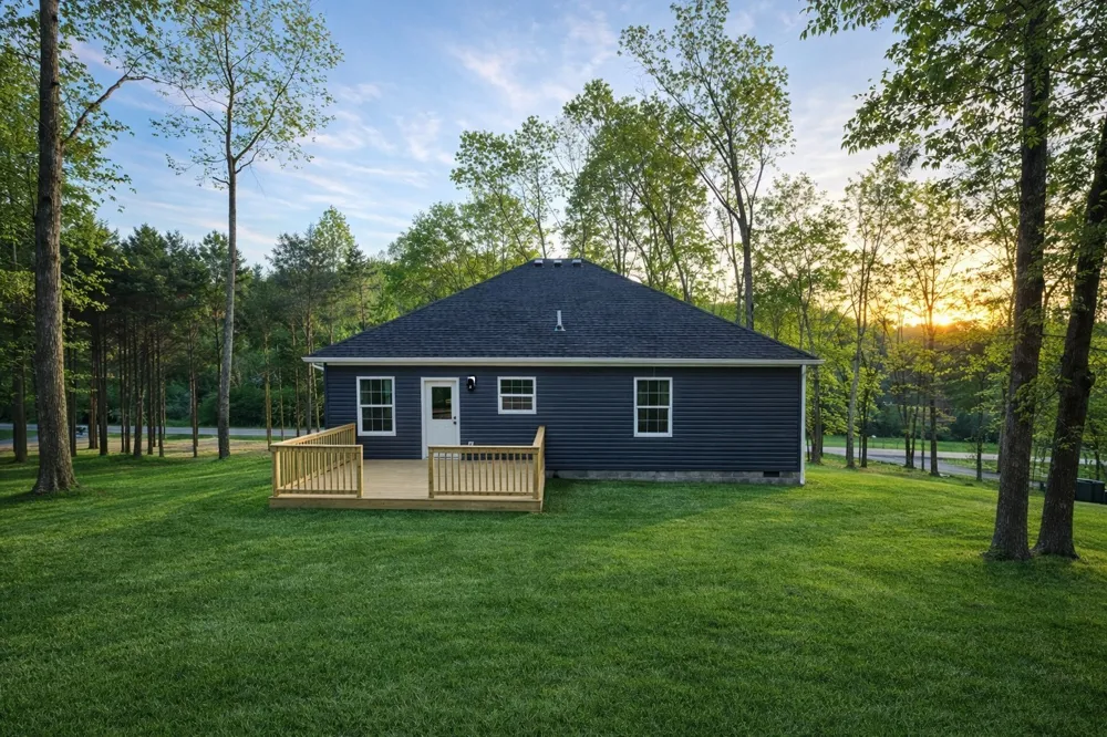 4619 Chapel Hill Rd Southside, TN 37171